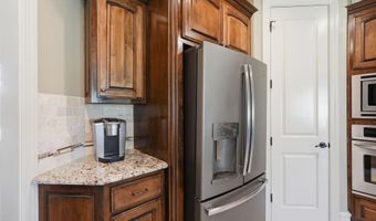7015 Westshore Ave, Benton, AR 72019