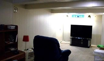 6528 Winona St, Allen Park, MI 48101