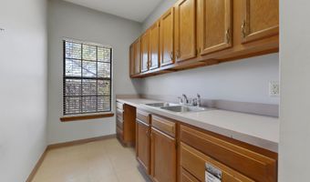 313 Abbey Ct, Biloxi, MS 39531
