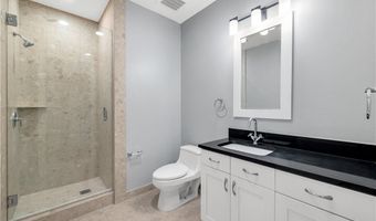 4575 DEAN MARTIN Dr 304, Las Vegas, NV 89103