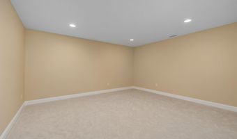 1801 N Dewey St, Auburn, IN 46706