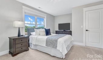 136 Ellis Ln, Arden, NC 28704