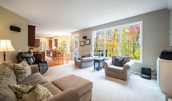 6289 Scarborough Dr SE, Ada, MI 49301