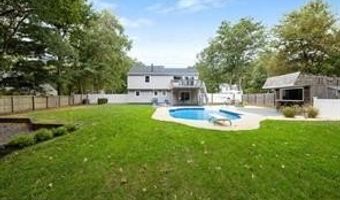 12 6th St, Barnegat, NJ 08005