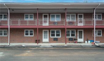 136 Liberty St, Clinton, CT 06413