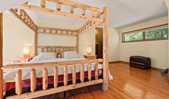104 Barnes Hill Rd, Burlington, CT 06013