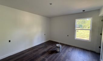 402 S Magnolia Ave, Andrews, SC 29510