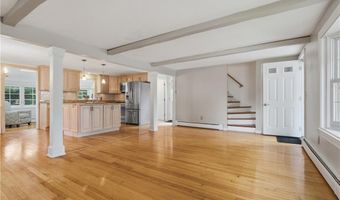 10 Sprague St, Cumberland, RI 02864