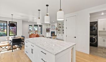 1185 NW Singleton Pl, Bend, OR 97703