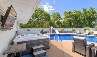28 Hannah Lee Rd, Barnegat, NJ 08005