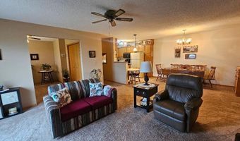 1015 CIRCLE Dr, Aberdeen, SD 57401