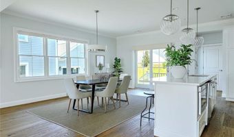 20 Kettle Point Ave, East Providence, RI 02914