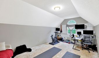 416 Country Hills Dr, Augusta, KS 67010