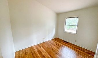 1112 W Lake Dr, Athens, GA 30606