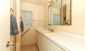 317 WHITE OAK Dr, Altamonte Springs, FL 32701