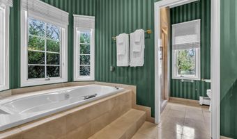 34 Bruns Rd, West Allenhurst, NJ 07711