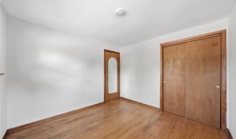34 Crescent Dr, Akron, NY 14001