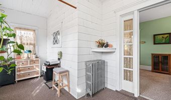 29 E GLOUCESTER Pike, Barrington, NJ 08007