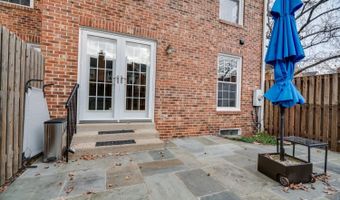 2506 E S ARLINGTON MILL Dr 5, Arlington, VA 22206