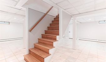 680 Fletcher Rd, North Kingstown, RI 02852