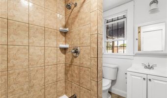 1220 State St 6, Bridgeport, CT 06605