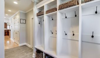 1523 N Patton Ave, Arlington Heights, IL 60004