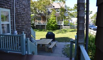 18 Bridge Ave, Bay Head, NJ 08742