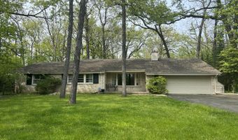 980 Mellody Rd, Lake Forest, IL 60045