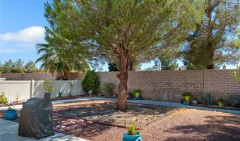 11061 Waterwood St, Apple Valley, CA 92308