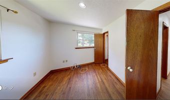 107 Mckenna Dr, Aliquippa, PA 15001
