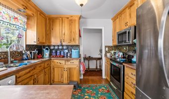 17201 Flowers Ln, Anderson, CA 96007