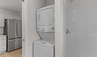 64 Burnside Ave, Narragansett, RI 02882