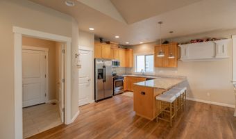 21022 JENNY MARIE Ln, Aurora, OR 97002