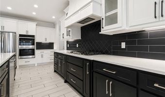 961 Osage View Dr, Bentonville, AR 72713