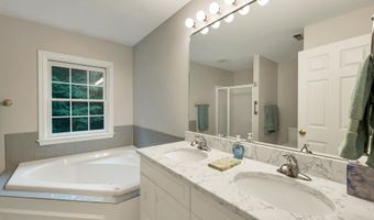 55 Dunlap Dr, Bedford, NH 03110