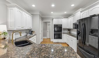 1614 Pinnacle Point Dr, Alcoa, TN 37701