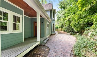 32 Delano Rd, Asheville, NC 28805