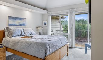 19745 Mount Bachelor Ct, Bend, OR 97702