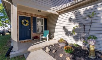 8140 Maple Stream Ln, Indianapolis, IN 46217