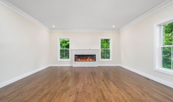 12 Verville Rd, Avon, CT 06001