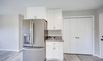 138 Springhill Dr, Bardstown, KY 40008