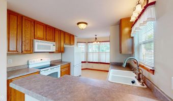 7427 Oak Knoll Dr, Indianapolis, IN 46217