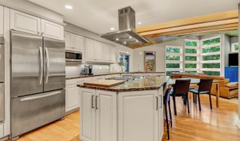 5829 MARBURY Rd, Bethesda, MD 20817