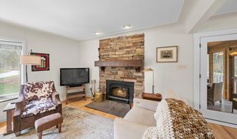 2854 Parkridge Dr, Ann Arbor, MI 48103