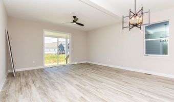 27633 Maryjane Ln E, Chesterfield, MI 48047