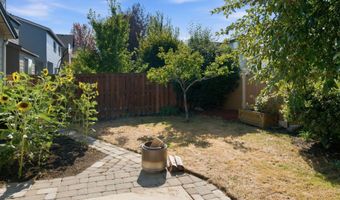 61202 Dayspring Dr, Bend, OR 97702