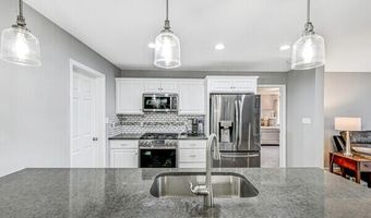 209 Brittany Dr, Albrightsville, PA 18210
