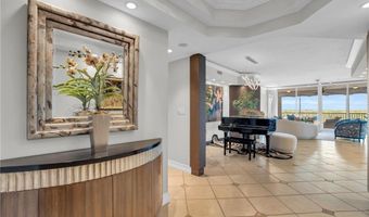 425 Dockside Dr 405, Naples, FL 34110