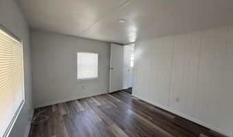 14 HILLTOP Ave, Akron, PA 17501