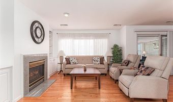 2 Stevenson Way, Narragansett, RI 02882